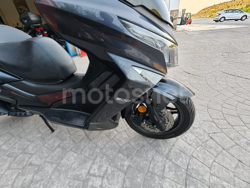 Kymco Grand Dink 300 - Vista 10
