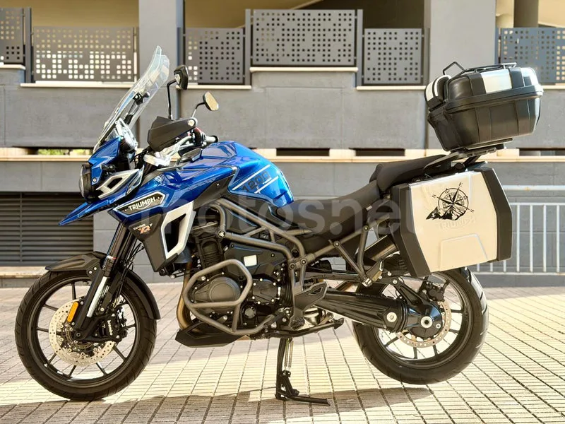 Triumph Tiger Explorer - Vista 24