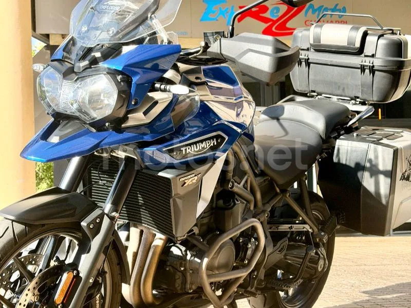 Triumph Tiger Explorer - Vista 32