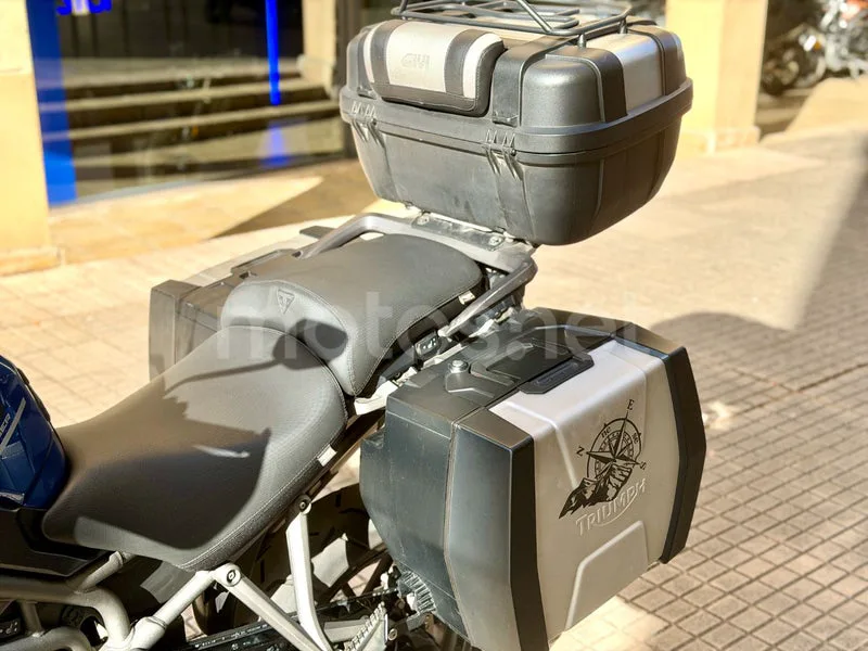 Triumph Tiger Explorer - Vista 42