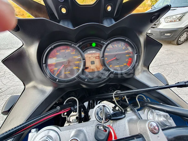 Suzuki V-Strom 650 - Vista 20