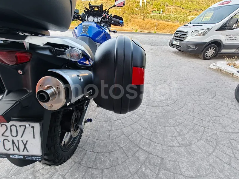 Suzuki V-Strom 650 - Vista 9