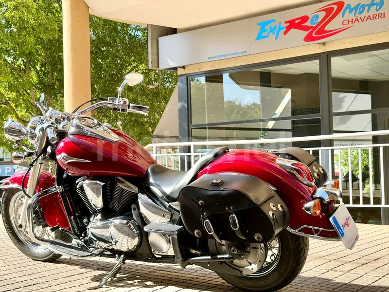 Kawasaki VN900 Classic - Vista 33