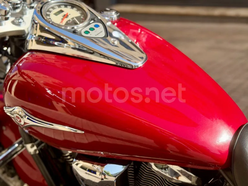 Kawasaki VN900 Classic - Vista 43