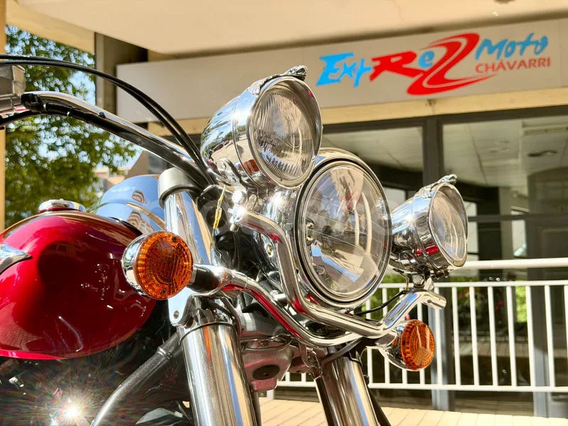 Kawasaki VN900 Classic - Vista 44