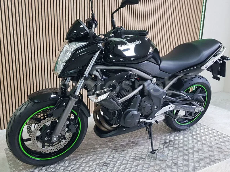 Kawasaki ER-6n - Vista 25
