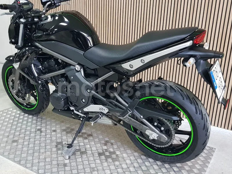 Kawasaki ER-6n - Vista 26