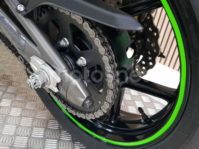 Kawasaki ER-6n - Vista 32