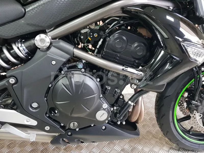 Kawasaki ER-6n - Vista 10