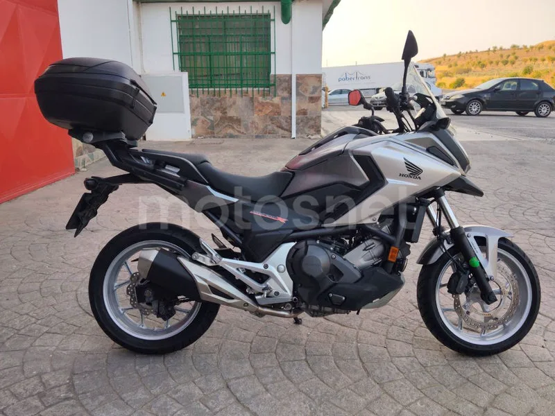 Honda NC750X - Vista 3