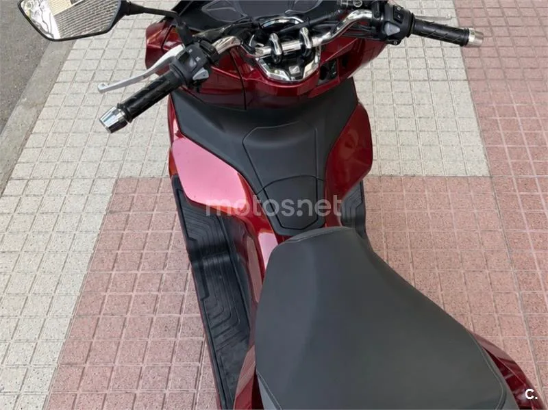 Honda PCX125 - Vista 5