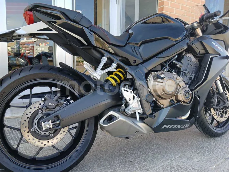 Honda CBR650R - Vista 5