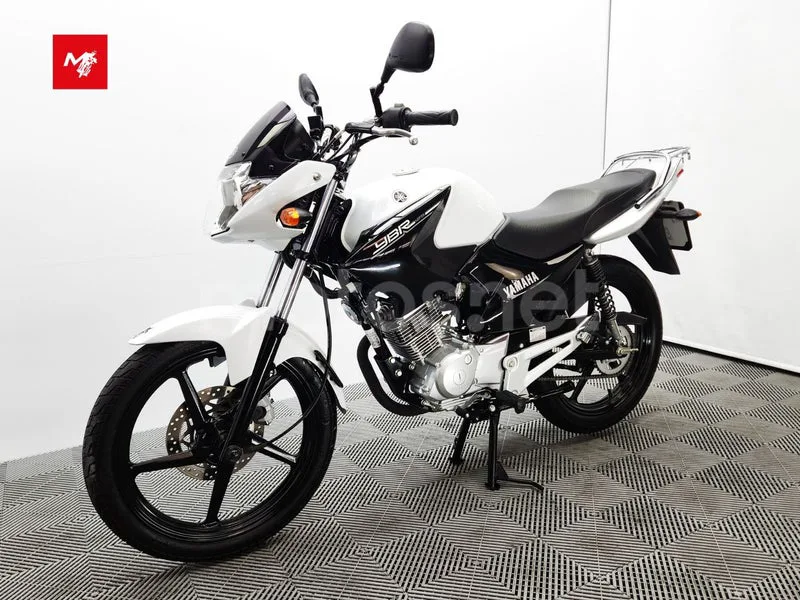 Yamaha YBR125 - Vista 18