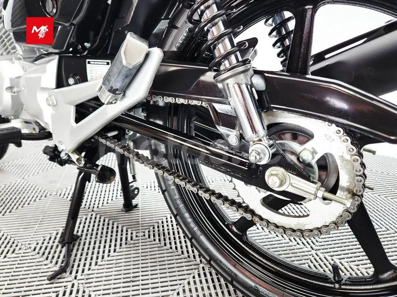 Yamaha YBR125 - Vista 20