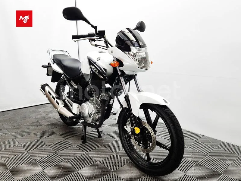 Yamaha YBR125 - Vista 3