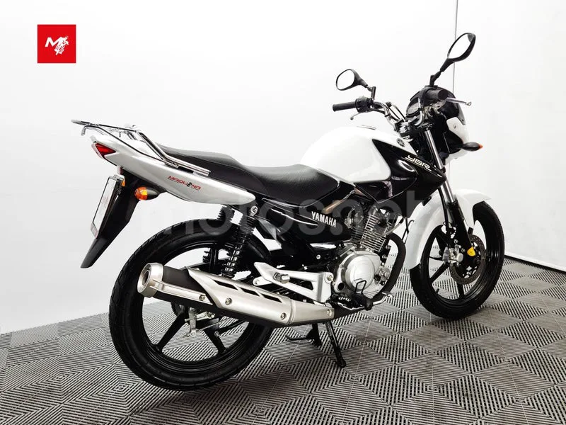 Yamaha YBR125 - Vista 4