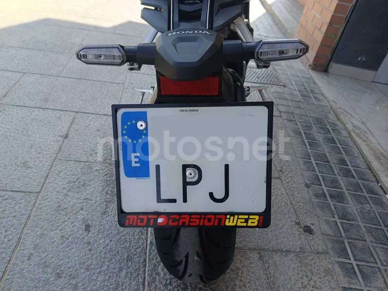 Honda CBR650R - Vista 18
