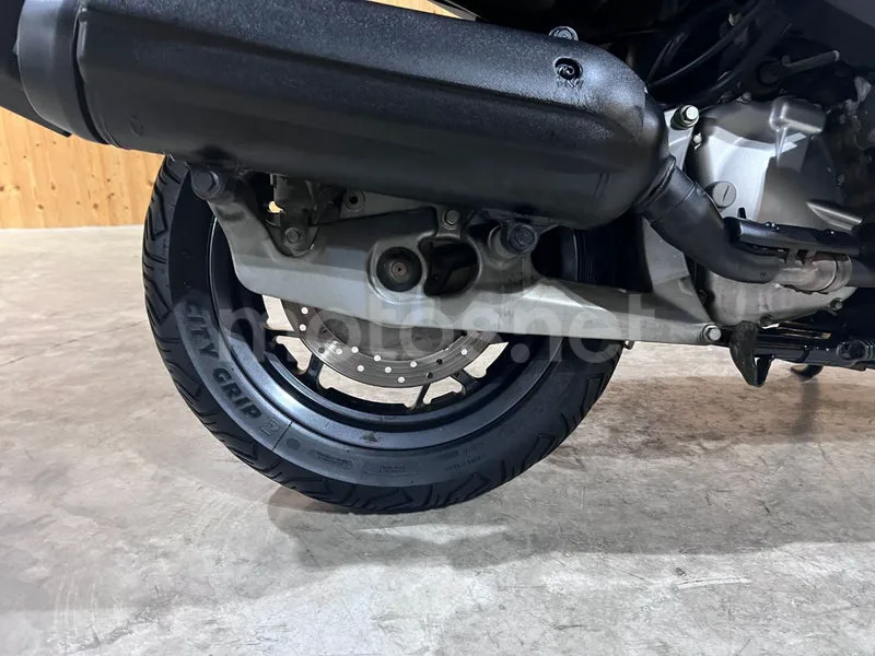 Yamaha XMAX 125 - Vista 23