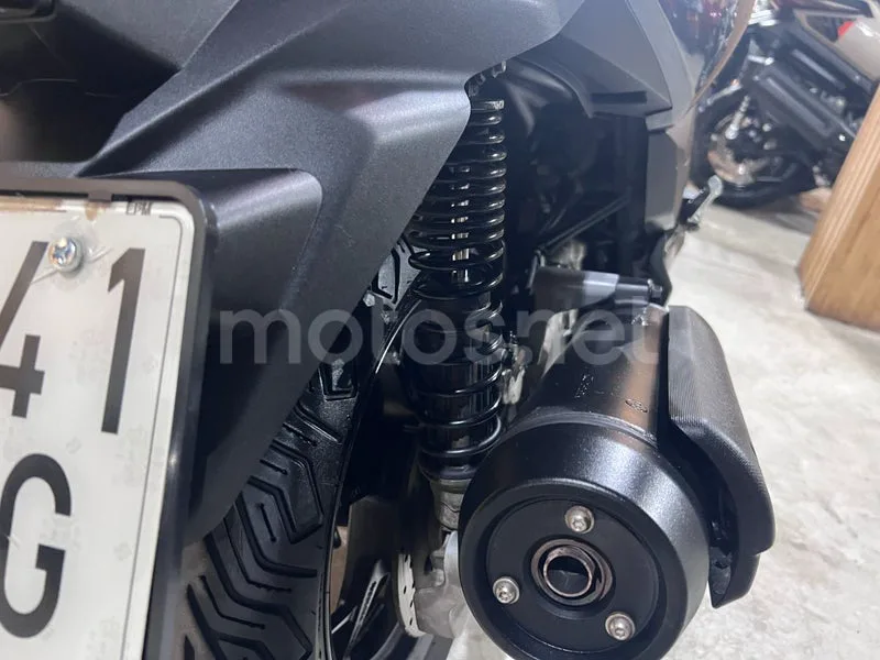 Yamaha XMAX 125 - Vista 26