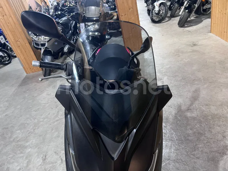 Yamaha XMAX 125 - Vista 36