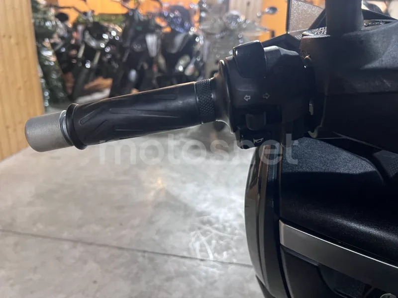 Yamaha XMAX 125 - Vista 39