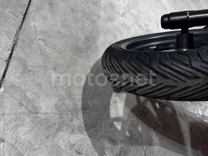 Yamaha XMAX 125 - Vista 7