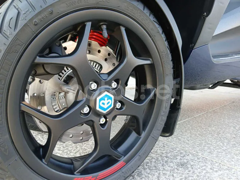 Piaggio MP3 - Vista 11