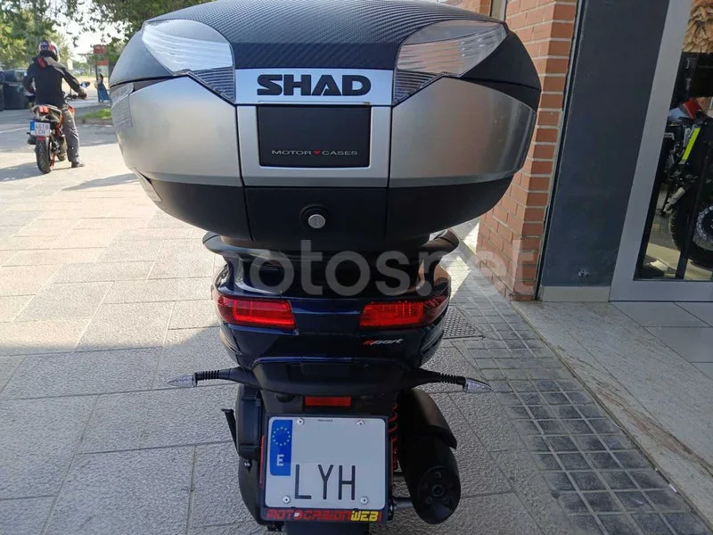 Piaggio MP3 - Vista 12