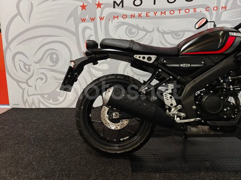 Yamaha XSR125 - Vista 13