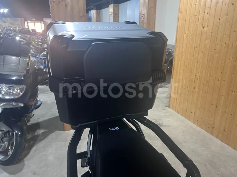 Honda CRF1100L Africa Twin - Vista 12