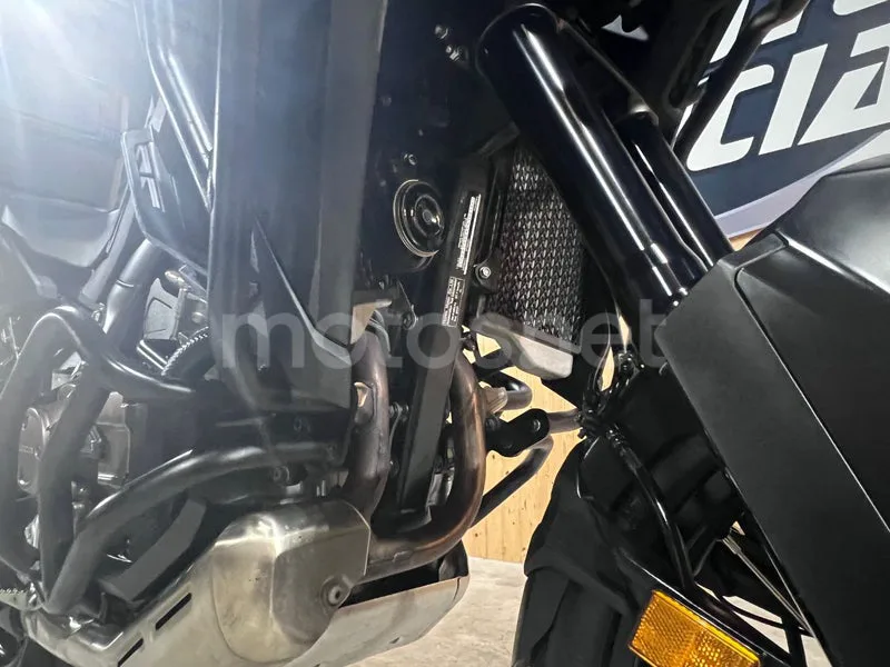 Honda CRF1100L Africa Twin - Vista 16