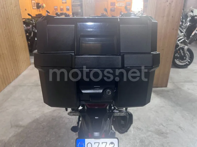 Honda CRF1100L Africa Twin - Vista 9