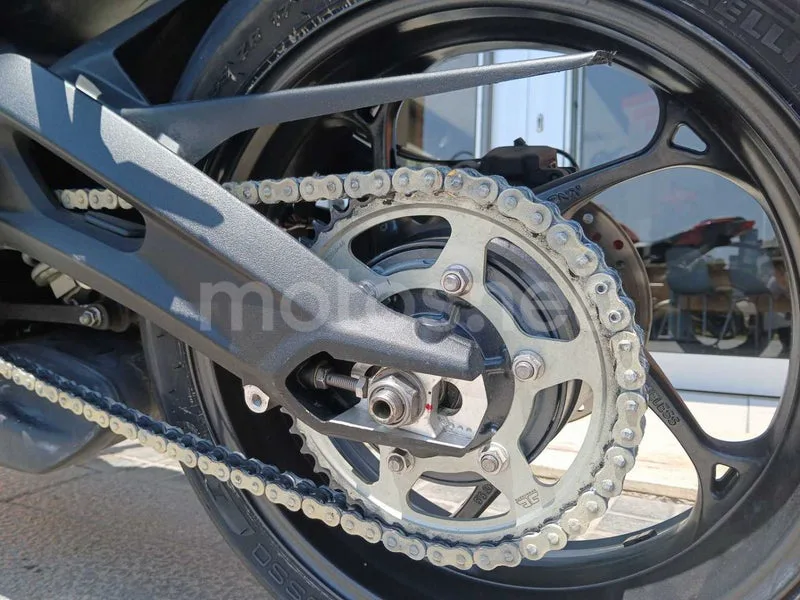 Triumph Street Triple - Vista 13