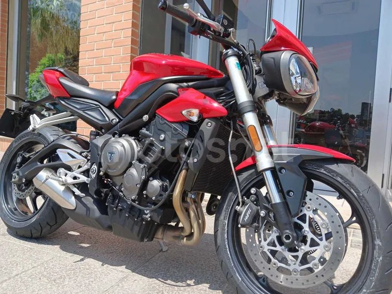 Triumph Street Triple - Vista 4