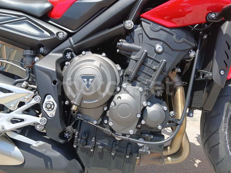 Triumph Street Triple - Vista 6