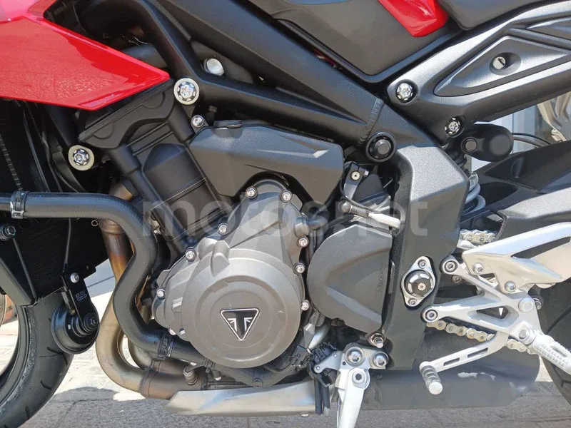 Triumph Street Triple - Vista 11