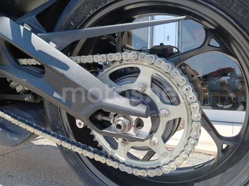 Triumph Street Triple - Vista 13