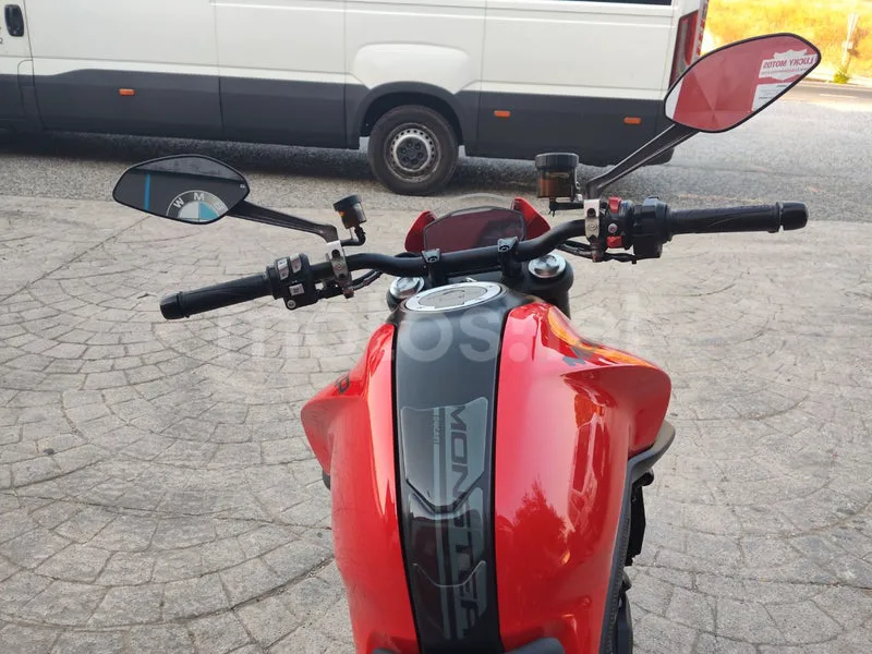 Ducati Monster - Vista 17