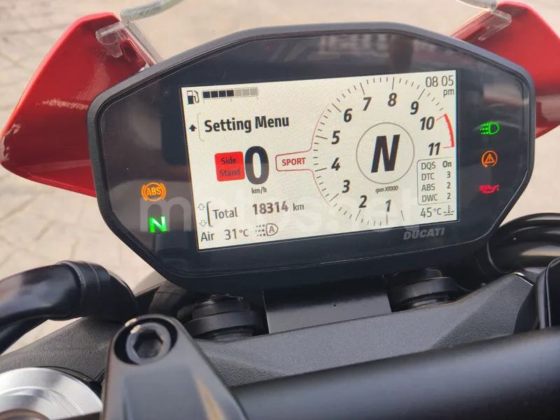 Ducati Monster - Vista 19
