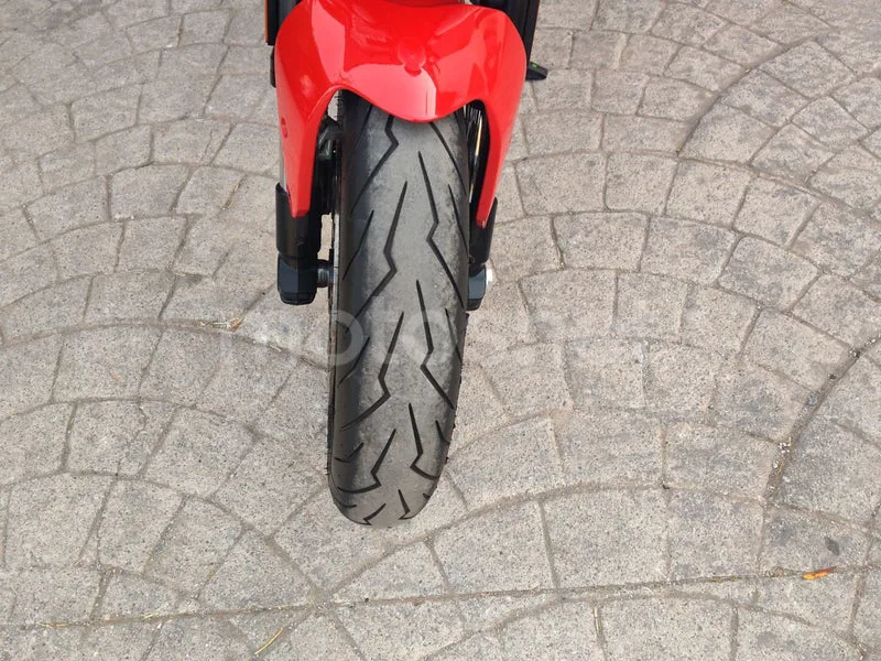 Ducati Monster - Vista 9