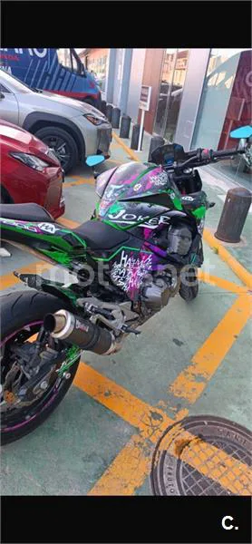 Kawasaki Z800 - Vista 3