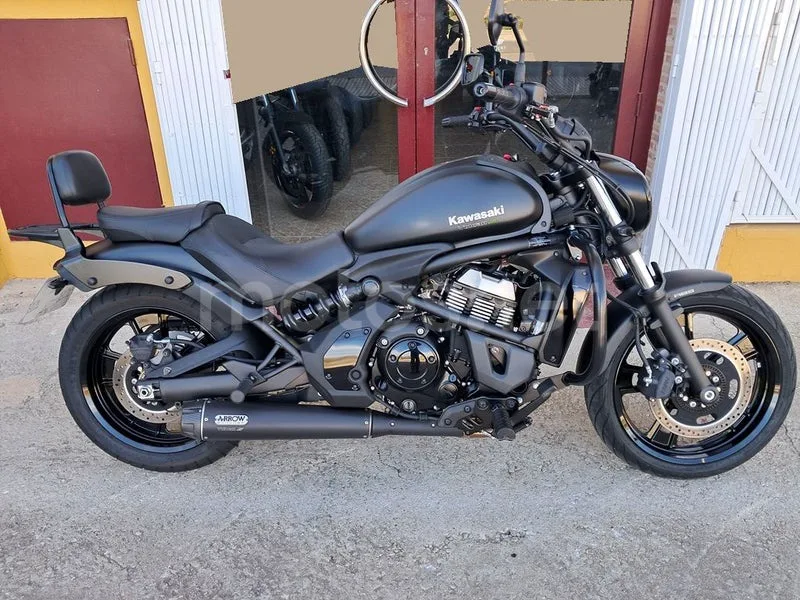 Kawasaki Vulcan S - Vista 18