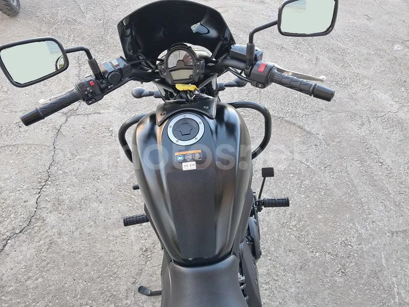Kawasaki Vulcan S - Vista 7