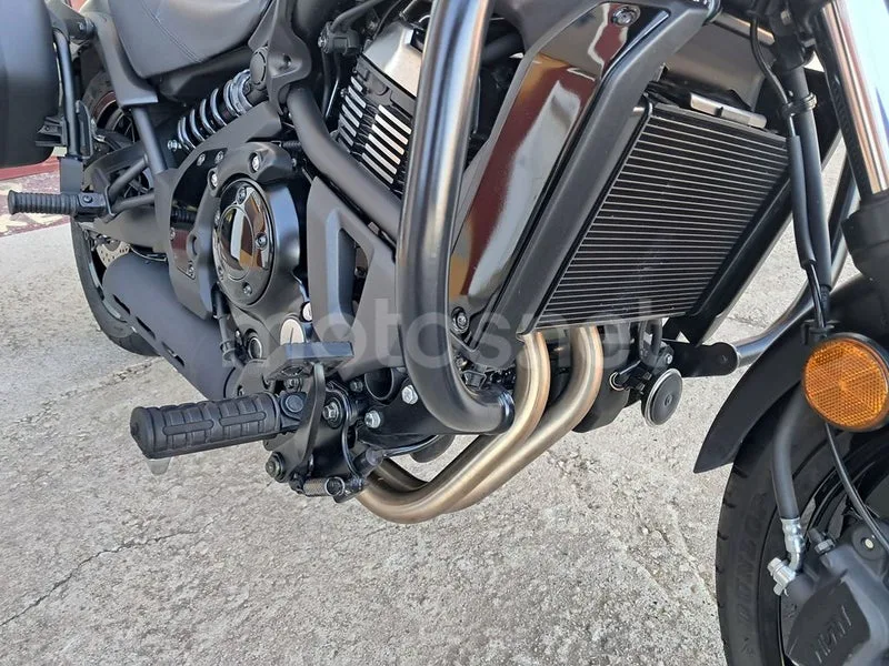 Kawasaki Vulcan S - Vista 8