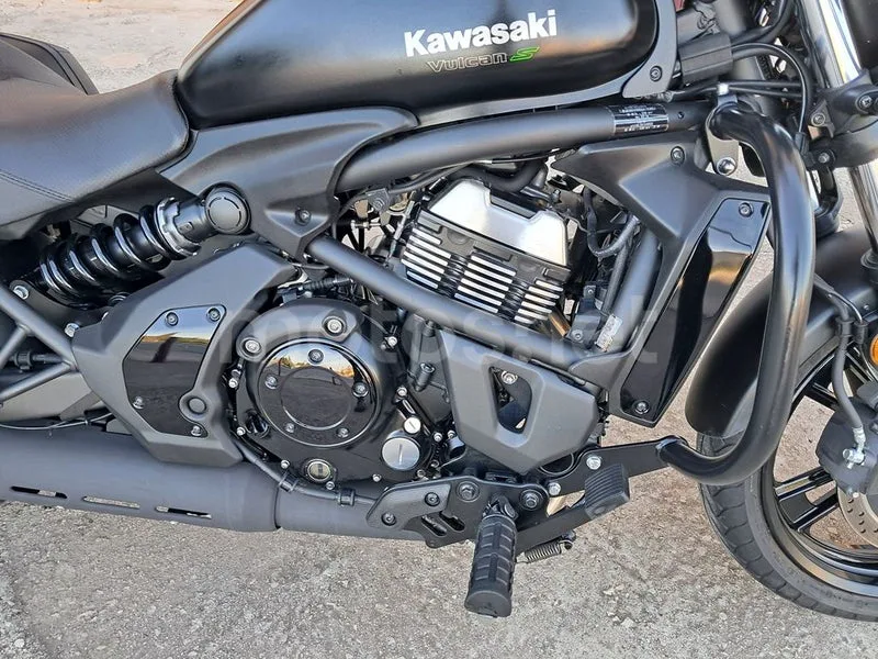 Kawasaki Vulcan S - Vista 10