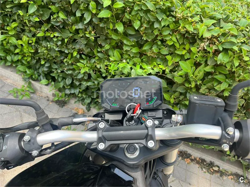 Voge 125R - Vista 3