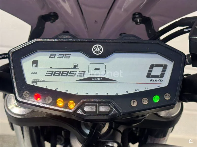 Yamaha MT-07 - Vista 6