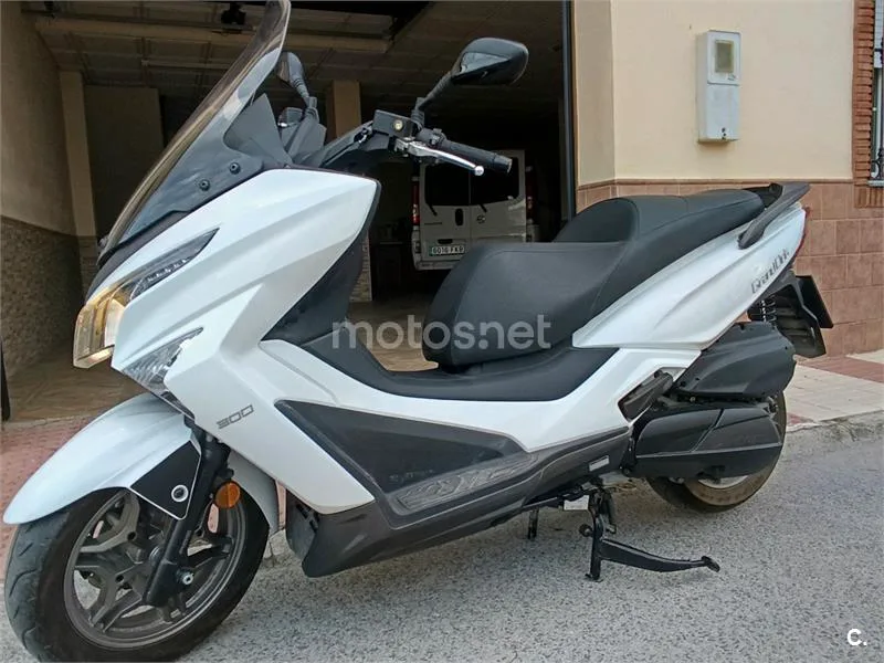 Kymco Grand Dink 300 - Vista 4