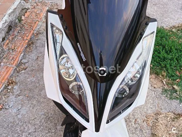 Kymco Super Dink 300 1550 € 2012 Pontevedra - 1