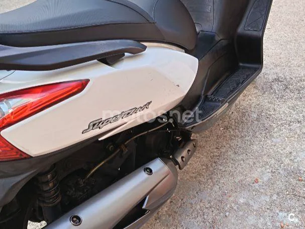 Kymco Super Dink 300 - Vista 6